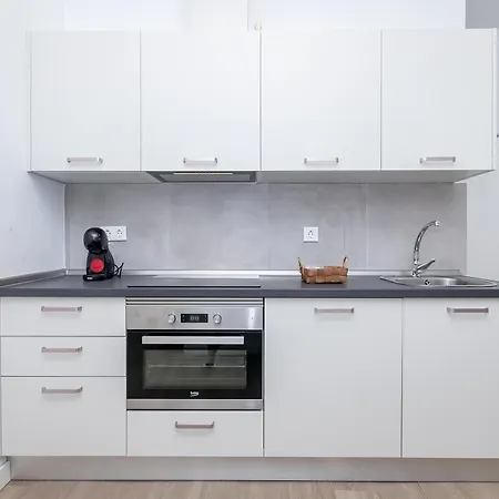 Bhost - Regina Viii Apartment