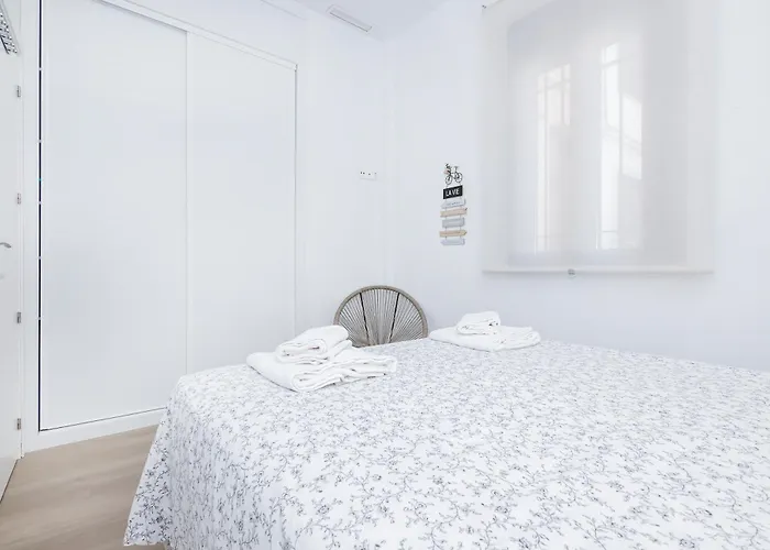 Bhost - Regina Viii Apartment *