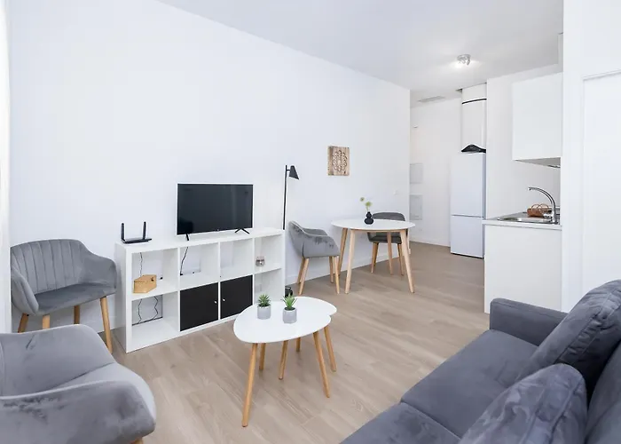 Bhost - Regina Viii Apartament Kordoba